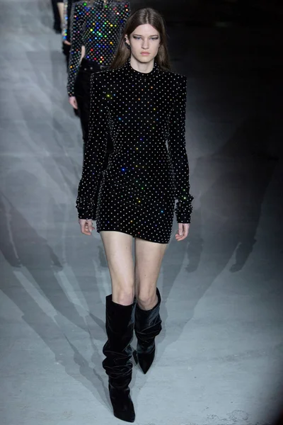 Look 74